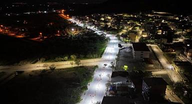 Mahallelinin talebi yerine getirildi karanlık sokak aydınlatıldı