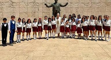 Manisa Büyükşehir Belediyesi Gençlik ve Çocuk Korosu İzmir’de ödüllerle döndü