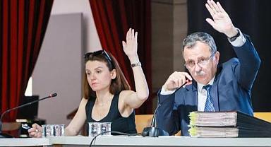 YUNUSEMRE BELEDİYE MECLİSİ’NDEN ÖZGÜR ÖZEL’E YAPILAN SALDIRIYA KINAMA