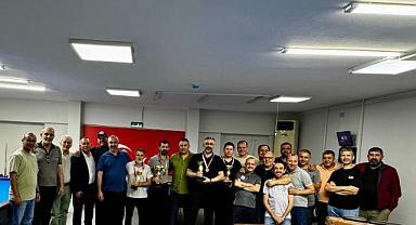 Yunusemre Belediyespor’dan Gençlik Kupası Bilardo Şampiyonu: İsmail Akar