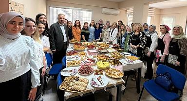 YUNUSEMRE’DE AŞÇILIK KURSİYERLERİNDEN LEZZETLİ FİNAL