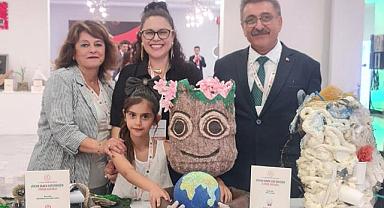 Buca Necip Fazıl Kısakürek İlkokulu Öğrencisi Mihri Nil Tatlı, “Sıfır Atık Yarışması” nda Türkiye İkincisi Oldu