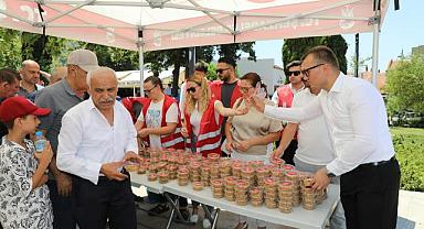 Şehzadeler Belediyesi, Merhum Mehmet Güzgülü’yü Helva Hayrı ile Andı
