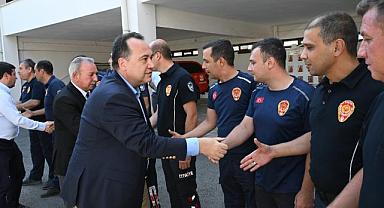 Başkan’dan itfaiyecilere: “Hem Manisa Büyükşehir Belediye Başkanı hem de bir Manisalı olarak sizlere teşekkür ediyorum”