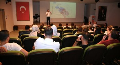 Manisa Büyükşehir Belediyesi’nden Bağımlılıkla Mücadele Semineri