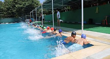 Turgutlu’da Çocuklar Yaz Spor Okullarıyla Hem Eğleniyor Hem Öğreniyor