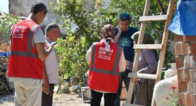 Manisa Büyükşehir Belediyesi'nden Kırkağaç’taki depremzedelere nakdi yardım