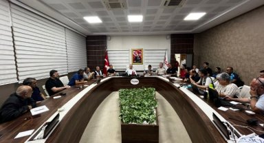 Manisa’da Deprem Sonrası Çalışmalar Vali Özkan Koordinasyonunda Sürdürülüyor