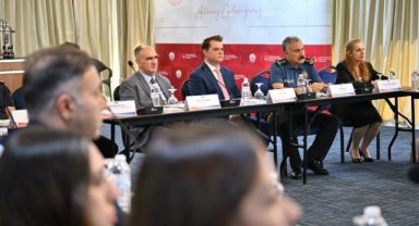 Manisa’da Geçici Koruyucu Aile Modeli Paydaş Toplantısı düzenlendi