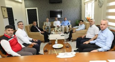 Müdür Karayılan'dan, Ahmetli Kaymakamı Kini'ye ziyaret
