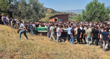 Turgutlu'da trafik kazasında ölen kuzenler defnedildi