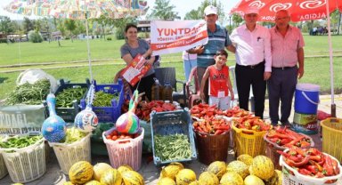 Yunusemre Belediyesi’nden Üreticiye Destek: Yöresel Ürünler Pazarı Hizmete Açıldı