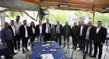 Başkan Balaban, 75. Yıl Mahallesi'nde esnafla buluştu