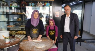 Başkan Balaban İzmir Caddesi’nde Esnafı Ziyaret Etti