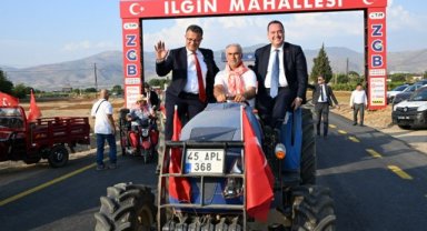 Başkan Dutlulu Alaşehir'de asfalt çalışmasını inceledi