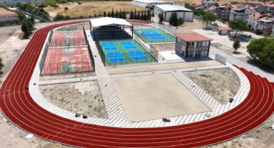 Demirci’ye Modern Turgut Özal Spor Kompleksi Kazandırılıyor