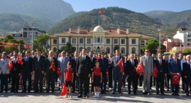 Manisa’da İlköğretim Haftası Coşkuyla Kutlandı
