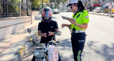 Manisa’da Kask ve Kaldırım Üstü Motosiklet Denetimi