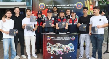 Manisa’da üniversite öğrencilerine kadına yönelik şiddet bilgilendirmesi yapıldı