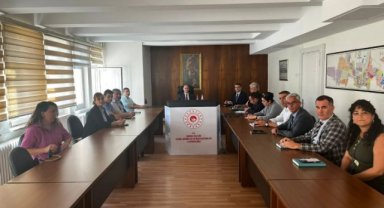 Manisa Valisi Vahdettin Özkan, Çevre, Şehircilik ve İklim Değişikliği İl Müdürlüğünü ziyaret etti