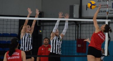 Mimar Ferdi Zeyrek Spor Kompleksi'nde İlk Maç Oynandı