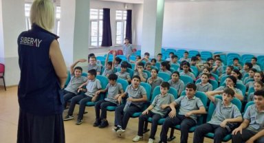 Siberay Projesiyle Manisa'da Dijital Güvenlik Eğitimi Verildi