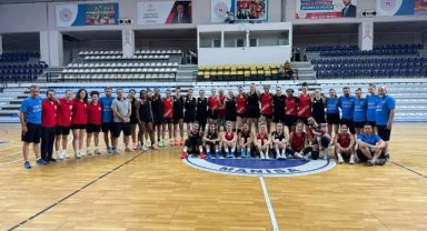 Turgutlu Belediyespor Basketbol Takımı Sezon Hazırlıklarını Sürdürüyor