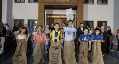 Yunusemre Belediyesi’nden Çocuklara Renkli Şenlik: “Hayat Sokakta”