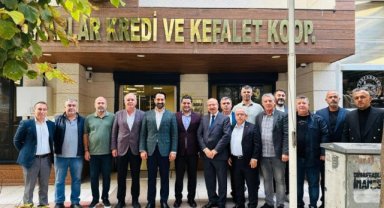 AK Parti Milletvekili Mücahit Arınç, Manisa’da Esnaf ve Vatandaşlarla Buluştu