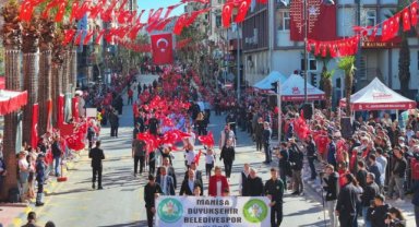 Cumhuriyet’in 102’nci Manisa’da Coşkuyla Kutlandı