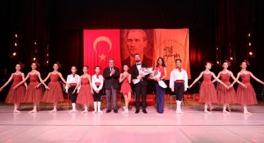 DEÜ’den Cumhuriyetin 102. Yılına Yakışan Sanat Şöleni