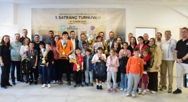 Manisa Büyükşehir Belediyesi 1. Satranç Turnuvası Ödül Töreni Düzenlendi