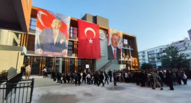 Manisa’da Münire Bayer Ortaokulunda İlk Ders Zili Çaldı