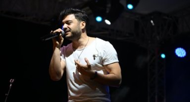 Salihli’de 29 Ekim Coşkusu İlyas Yalçıntaş Konseriyle Taçlandı