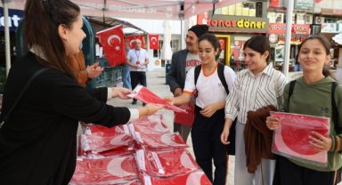 Şehzadeler Belediyesi’nden 3 Bin Türk Bayrağıyla Cumhuriyet Coşkusu