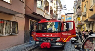 Turgutlu'da apartman dairesinde çıkan yangın söndürüldü