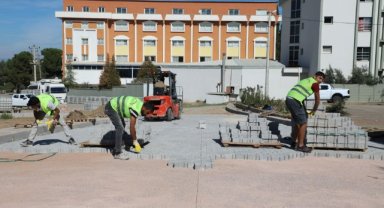 Turgutlu’da yol ve altyapı çalışmaları sürüyor