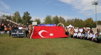 Ünlü Başpehlivanlar Turgutlu Er Meydanı’nda Kol Bağlayacak