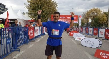 Yunusemreli maratoncu Uludağ'da gümüş madalya kazandı