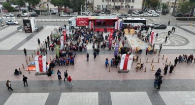 Geleneksel Oyunlar Tırı Manisa’da öğrencilerle buluştu