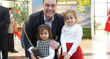 Manisa’da atık piller fidan oluyor: 1 kilo atık pile 1 zeytin fidanı