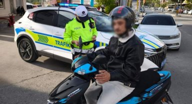 Manisa'da Motosiklet ve Cam Filmi Denetimi