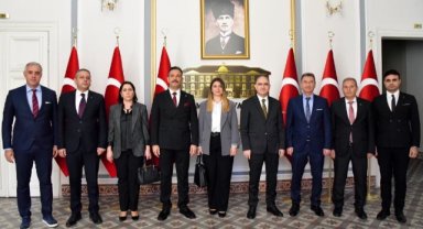 Manisa’da öğretmenler 24 Kasım’da Valiyi ziyaret etti