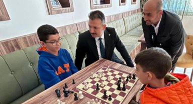 Manisa İl Milli Eğitim Müdürü Mehmet Uğurelli, Turgutlu’da Okulları Ziyaret Etti