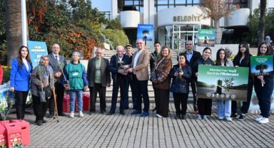 Salihli’de “1 Pil Getir, 8 Ton Toprağı Kurtar” Kampanyası Yoğun İlgi Gördü