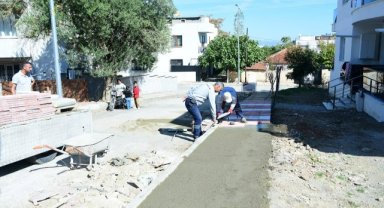 Şehzadeler'de Yol ve Kaldırım Çalışmaları Devam Ediyor