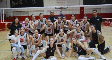 Turgutlu Belediyesi Kadın Voleybol Takımı deplasmandan galibiyetle döndü