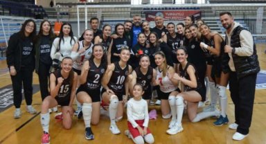 Turgutlu Belediyespor Kadın Voleybol Takımı deplasmanda