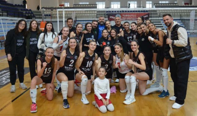Turgutlu Belediyespor Kadın Voleybol Takımı deplasmanda