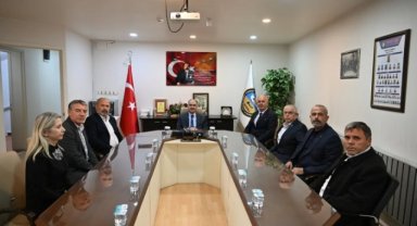 Vali Özkan, Esnaf Kefalet Kooperatifini ziyaret etti